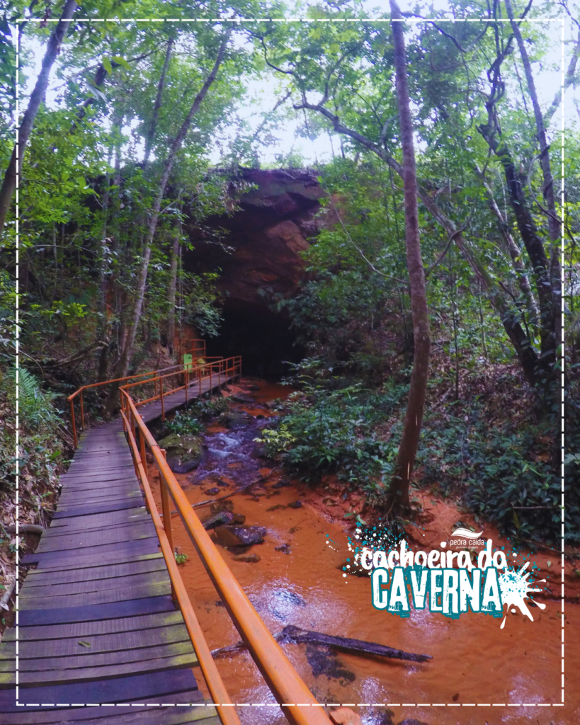 Cachoeiras Caverna e Capelão – pedracaida.com